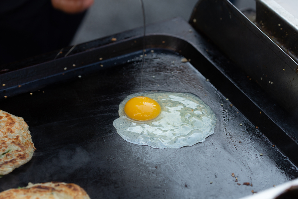 家長怒轟早餐店不老實 沒點套餐多5元 引爆大戰