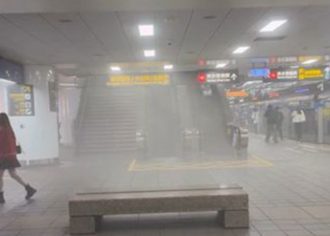 煙霧彈超毒 醫：肺水腫恐在72小時後出現 當下沒事未必沒事