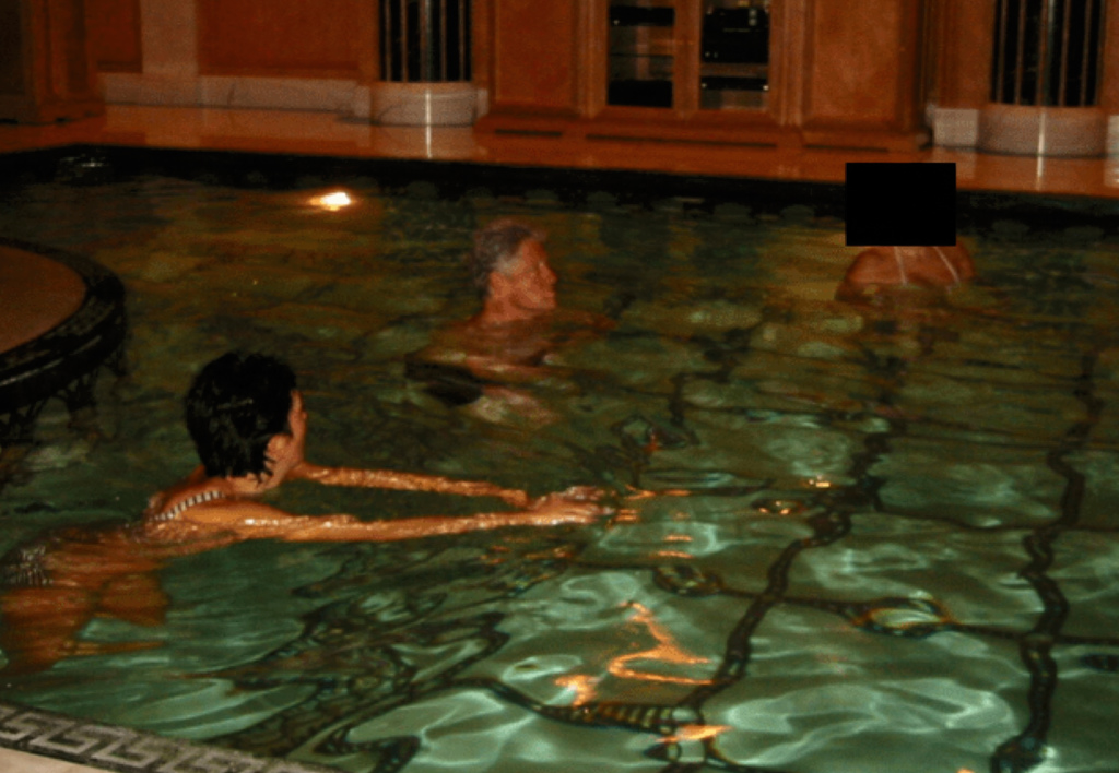 ���ռ�ǹ   �����͹�  ���ֶٴ��Ƴ�Ĭ