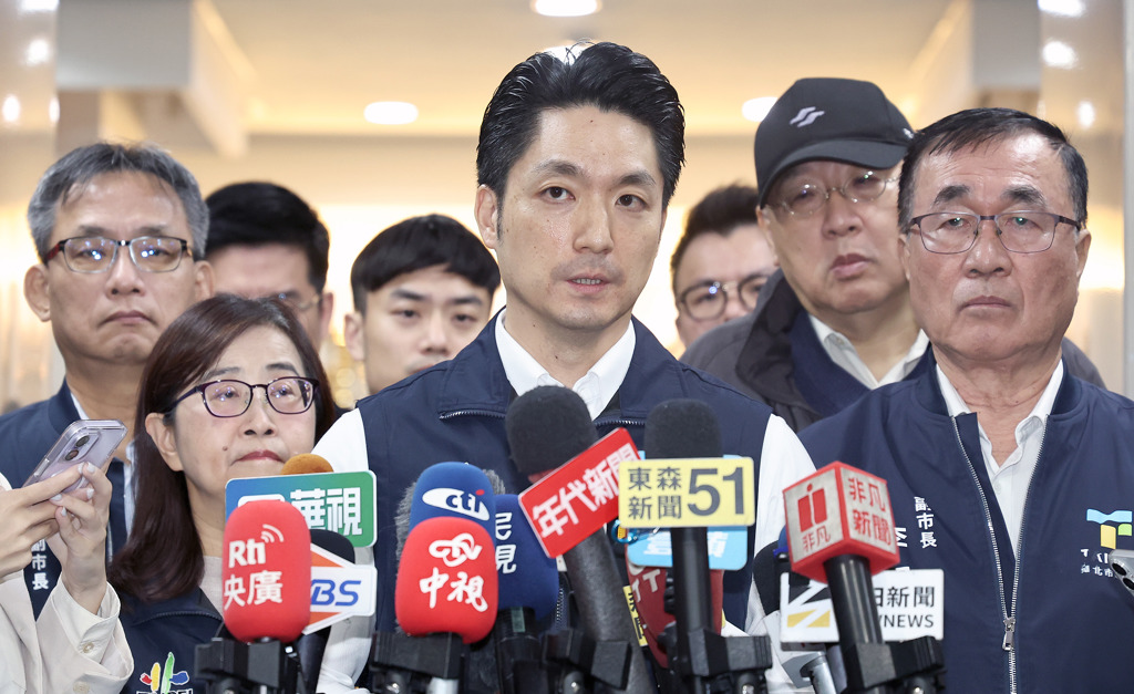 北捷及南西商圈隨機殺人案震驚社會，台北市長蔣萬安（中）20日召開1219事件緊急維安應變小組會議，會後表示警方將在市區人潮眾多處加強戒備，維護市民安全。（范揚光攝）