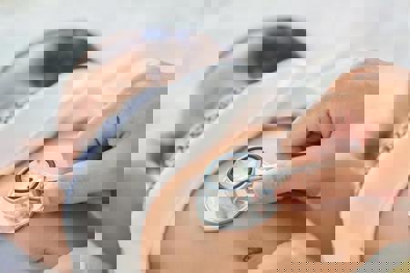 新生兒7重大手術給付調升 未滿2歲兒童住院診察費加成60%