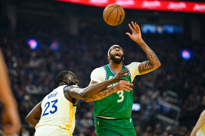 達拉斯獨行俠考慮將安東尼戴維斯送上交易市場止損