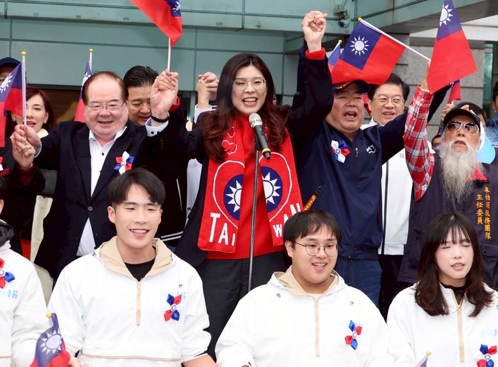 習近平喊「統一大勢不可阻擋」鄭麗文盼對話化解歧異