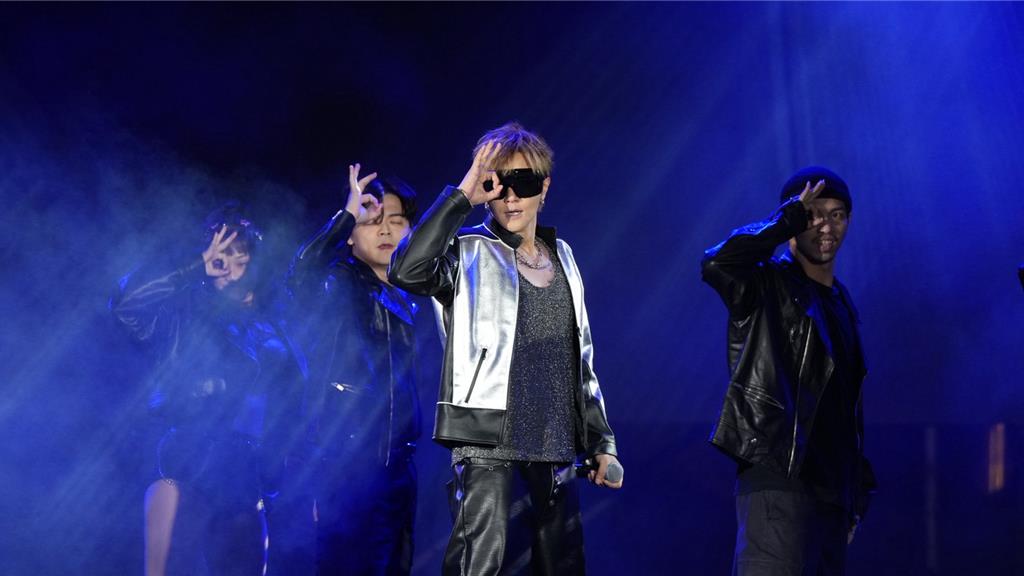 羅志祥許願新年誠實創作 李芷婷連唱20分鐘全程「不語」