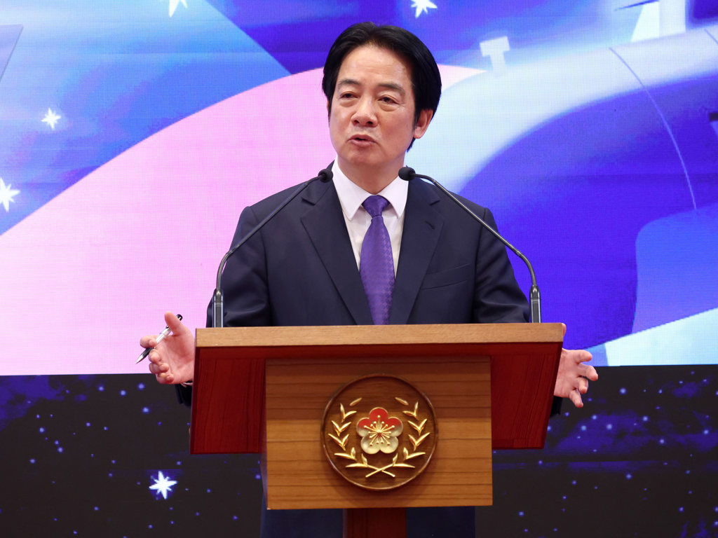 賴被彈劾喊冤「我不貪不取」 遭舉大罷免嗆:有在做事?