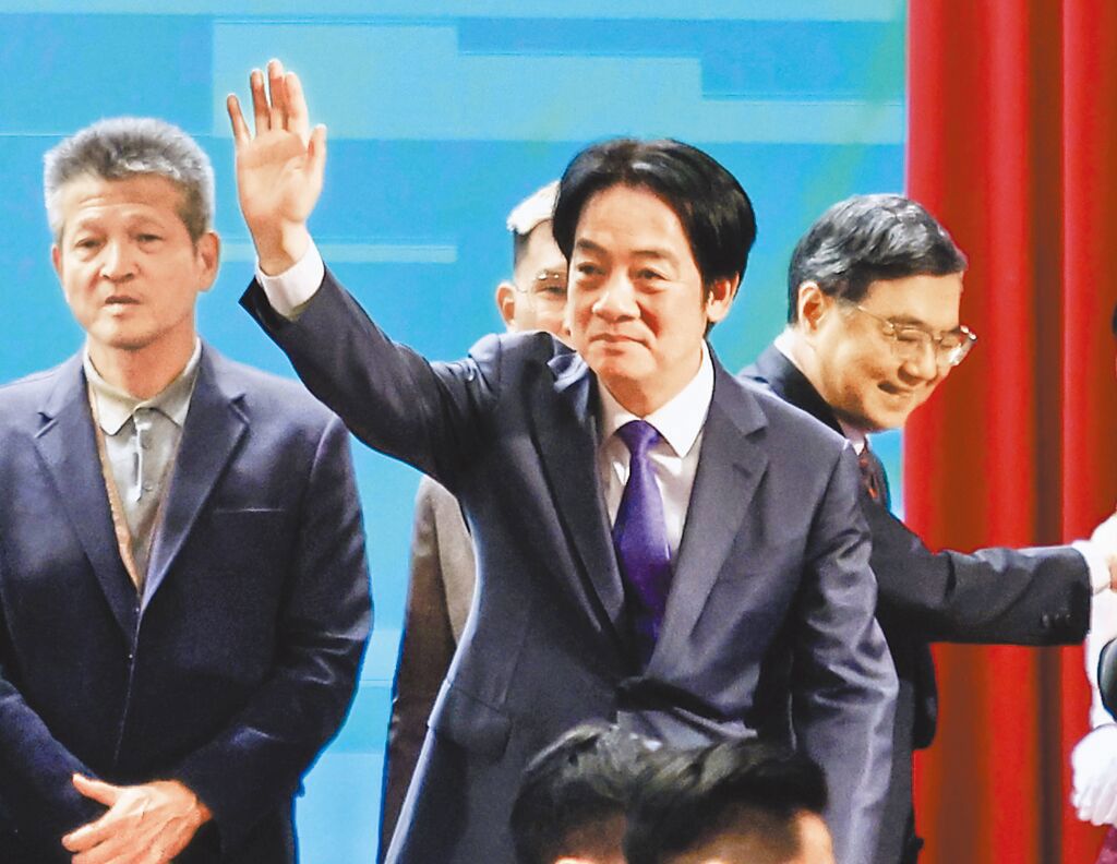 有讀書?賴推薦鍾理和《原鄉人》 侯漢廷:原鄉就是中國