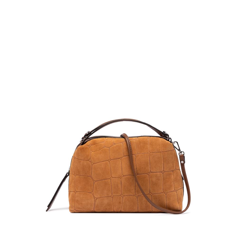 Gianni Chiarini Alifa動物紋印花輕量包 ，1萬200元。（Gianni Chiarini 提供）