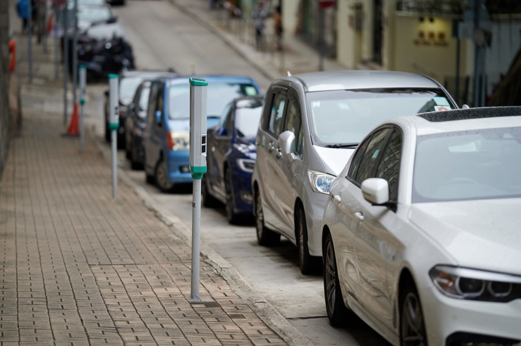 路邊停車被罰1200元 一票駕駛見紅單原因傻眼