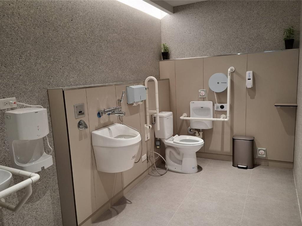 北橫遊客中心設備升級 多功能智慧化公廁全新啟用