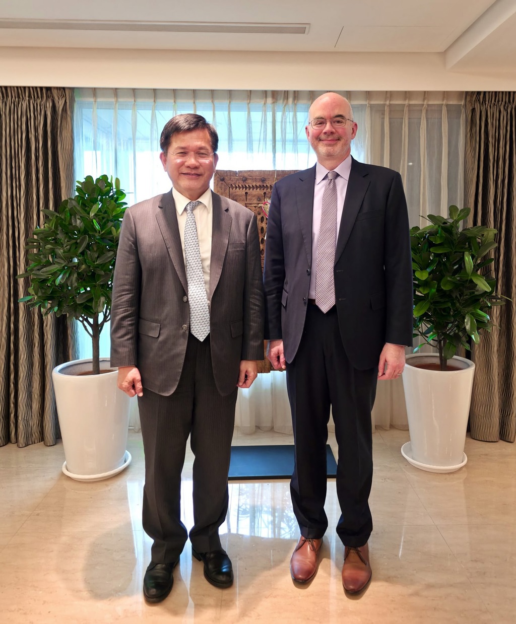 頻繁會見我高層 AIT處長谷立言見林佳龍 討論強化美台夥伴關係