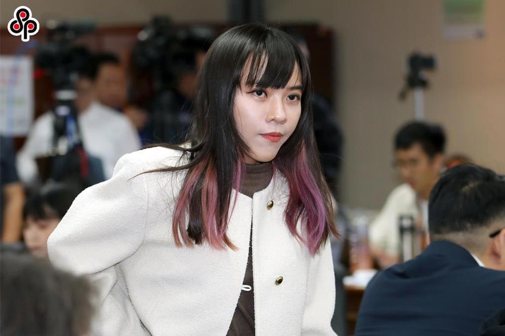 批黃捷「心衛狼案消失」 脆友秒被封鎖 網炸鍋:同理心呢