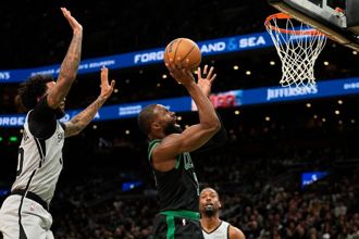 NBA》就是不給罰球！傑倫布朗54次切入僅賺1次犯規