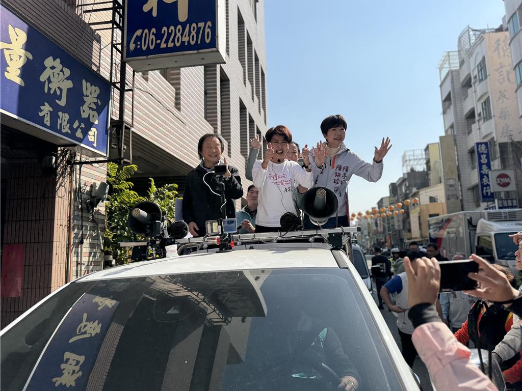 王世堅二度助陣陳亭妃 看好贏面大「鄉親會還她公道」