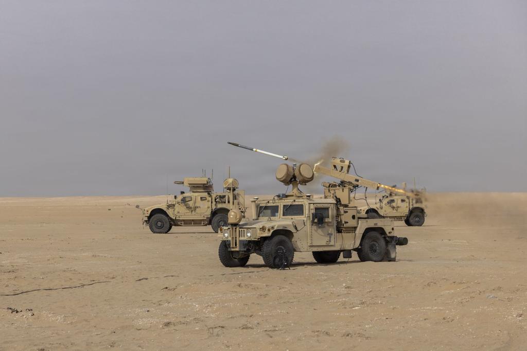 EAGLS搭配導引火箭 精準摧毀無人機