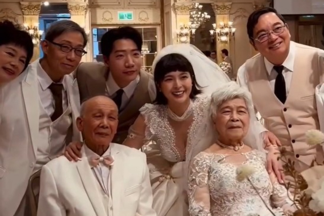 黃沐妍補辦婚宴，氣氛溫馨。（圖／翻攝黃沐妍IG）
