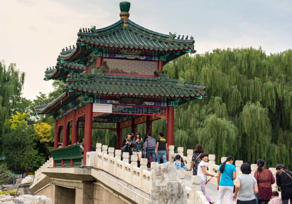 18代香火不斷!袁崇煥遭淩遲 佘家偷回頭顱守墓近400年