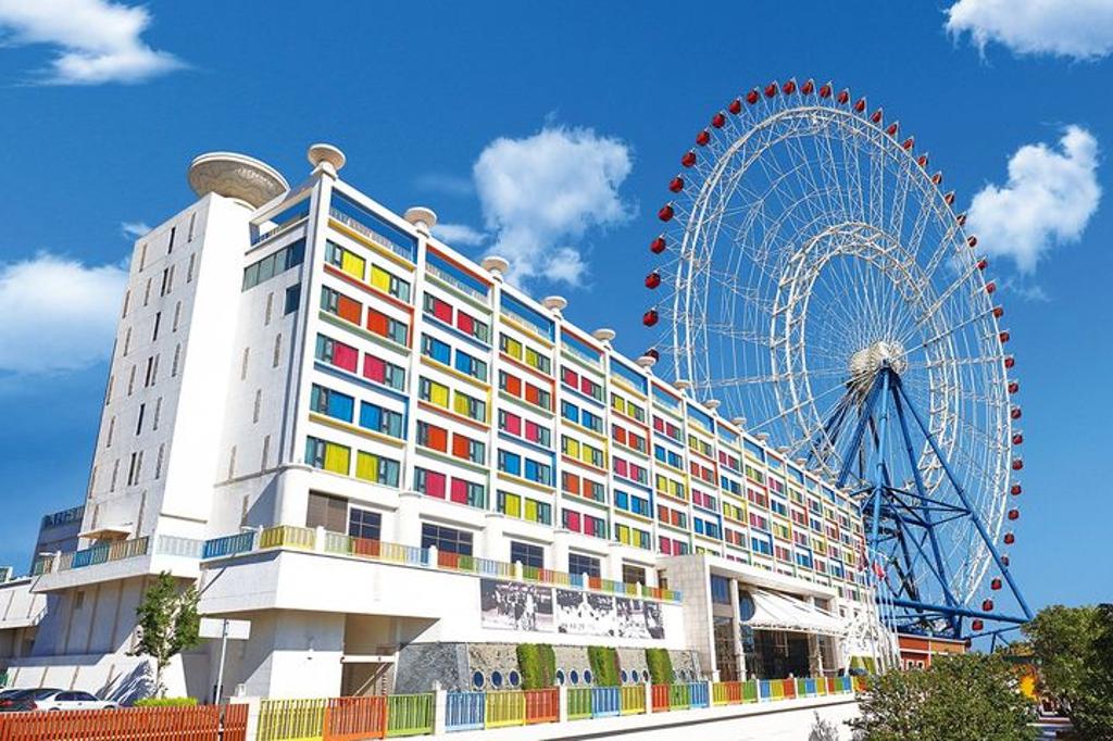 春節住房一泊一食玩樂園、搭摩天輪 每人三千有找