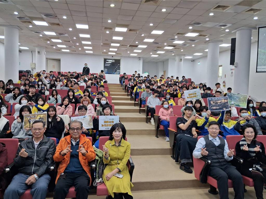 曾獲金曲終身成就獎 陳志遠紀錄片在桃園母校播放