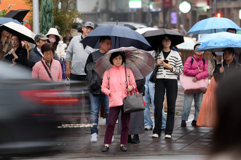 連兩波偏強東北季風來襲!把握短暫好天氣 農曆年天氣趨勢曝
