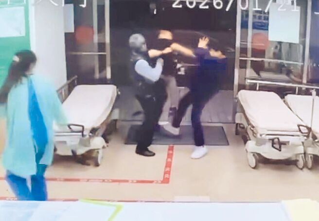台中澄清醫院驚傳醫療暴力事件壯漢襲擊護師