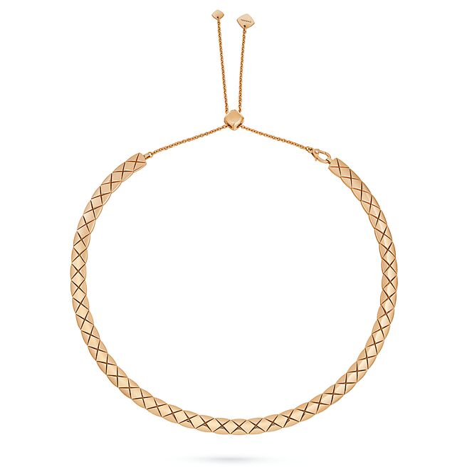 Jennie三十而立 綜合時尚與柔美魅力——香奈兒COCO CRUSH珠寶解析