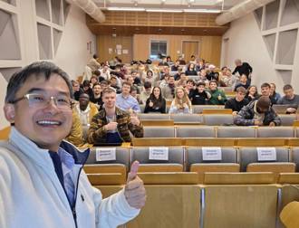 學測英文「教授也考不好」 他鼓勵學生別自我設限