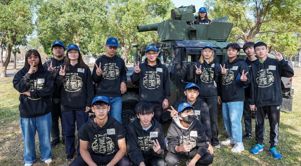 【115年寒假戰鬥營】學子體驗拖式飛彈、VR戰場抗壓 見證國軍新戰力