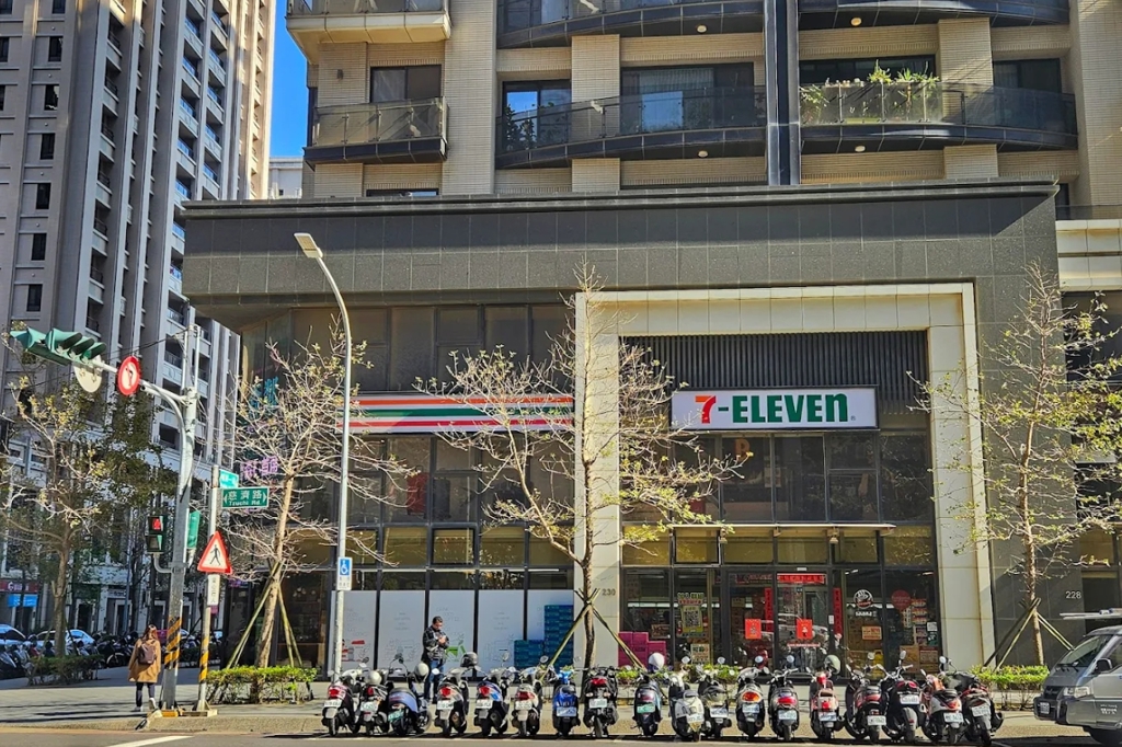 7-ELEVEn花59元中1000萬 店名曝光網笑翻:果然出首富
