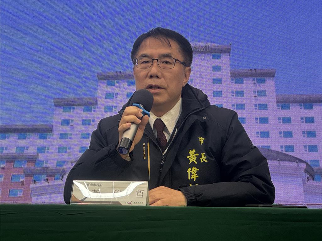 車裝GPS解決土方之亂 黃偉哲:政府導正避免造假有什麼不對?