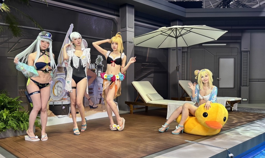 美女眾多!台北電玩展攤位祭出火辣Coser吸引人潮