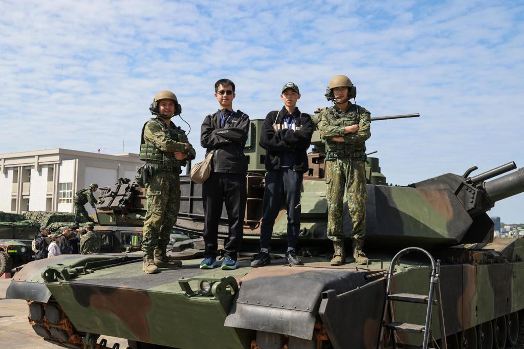 【115年寒假戰鬥營】M1A2T戰車體驗營 學員大開眼界