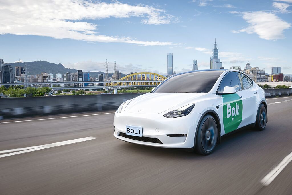 替代役遭丟包慘死 Bolt稱不便對外說明 政大師嗆拒搭:當自己路人甲?