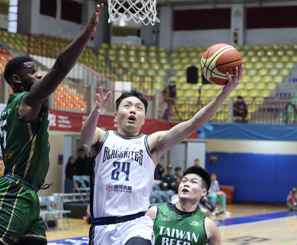 SBL》路易士凶悍雙十領軍 基隆黑鳶力挫台啤回聯盟首位