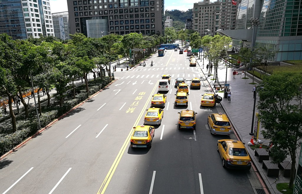 役男遭丟包被4車輾斃 Bolt司機違規同時加2車隊挨罰9萬