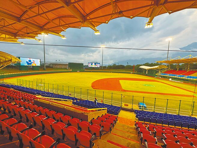 花蓮縣立棒球場完成硬體升級提升觀賽體驗