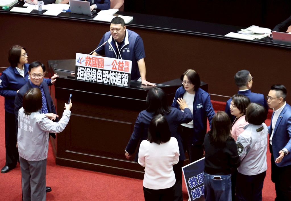 黨產條例修正案三讀後…救國團擺脫附隨組織 小編吐心裡話