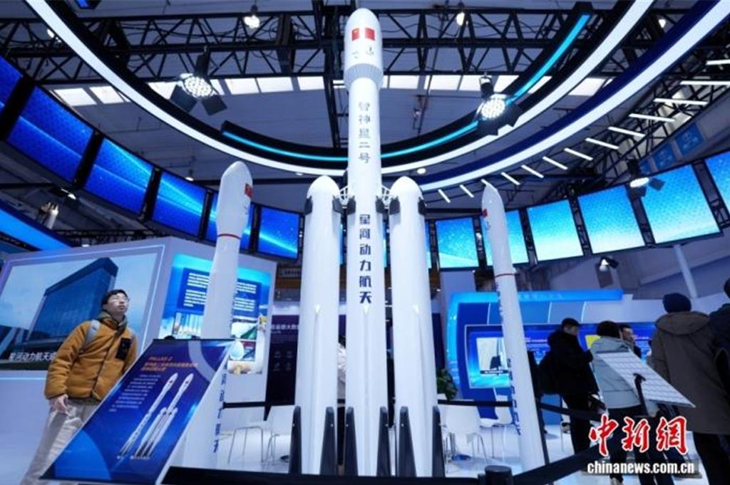 「穿越者壹號」試驗艙公開展示 大眾離太空遊還有多遠?