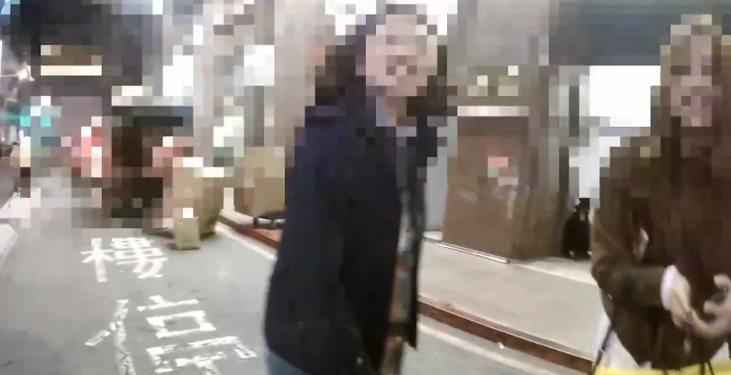 韓籍正妹搭公車掉手機 員警尋回成最強國民外交