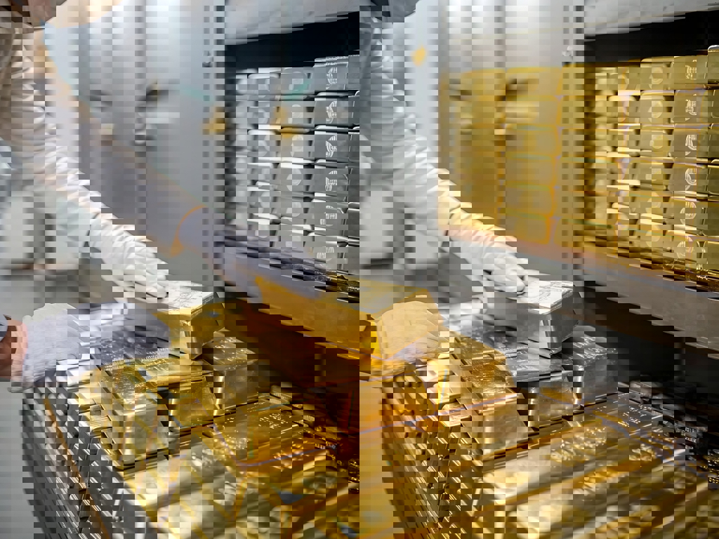 金價震盪一度出現斷崖式下跌 蔡正元:同一批人在玩