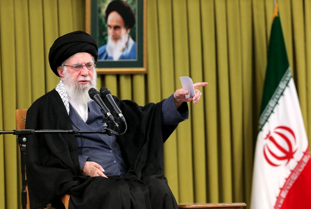 伊朗最高領袖嗆川普:美軍動武 將引爆區域戰爭