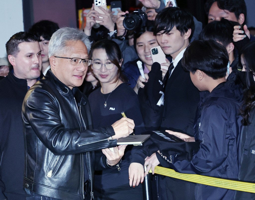 黃仁勳點名1科學是未來 台灣學生苦笑:家裡有礦才行