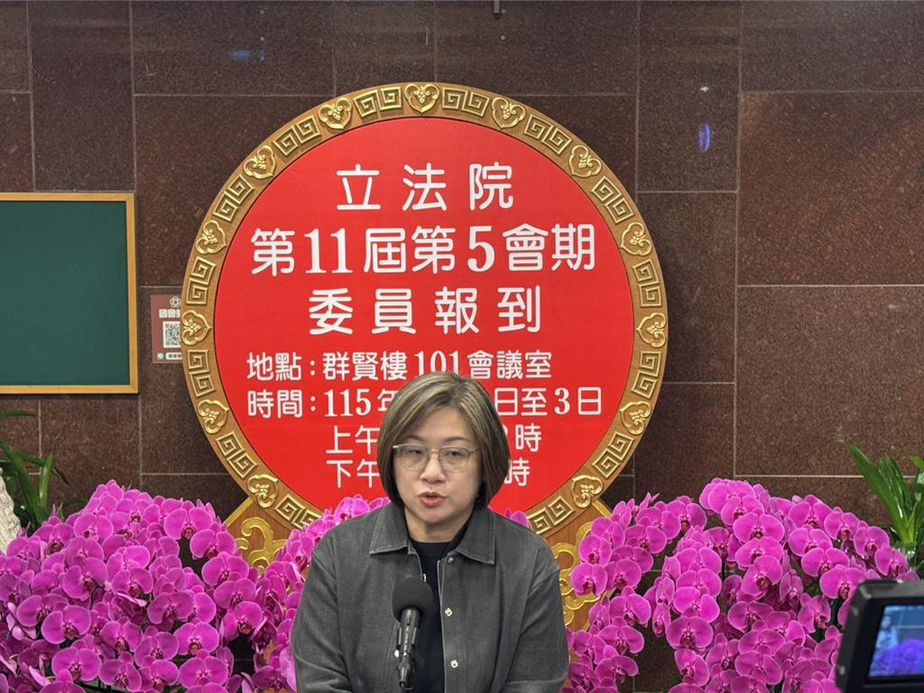 李貞秀國籍爭議陳培瑜批白營雙標:麥玉珍怎麼放棄的?