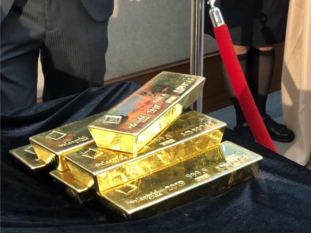 金價暴跌洗籌碼 台銀黃金王子曝回檔「甜蜜點」