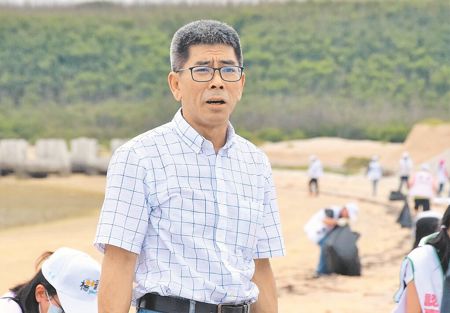 楊曜促陳光復兌現全澎免健保承諾