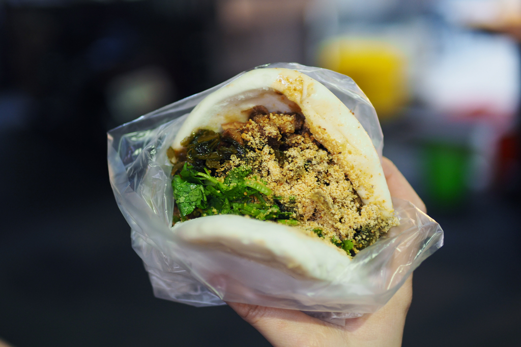 刈包不念「掛」 正確讀音曝光!菜販揭尾牙意義