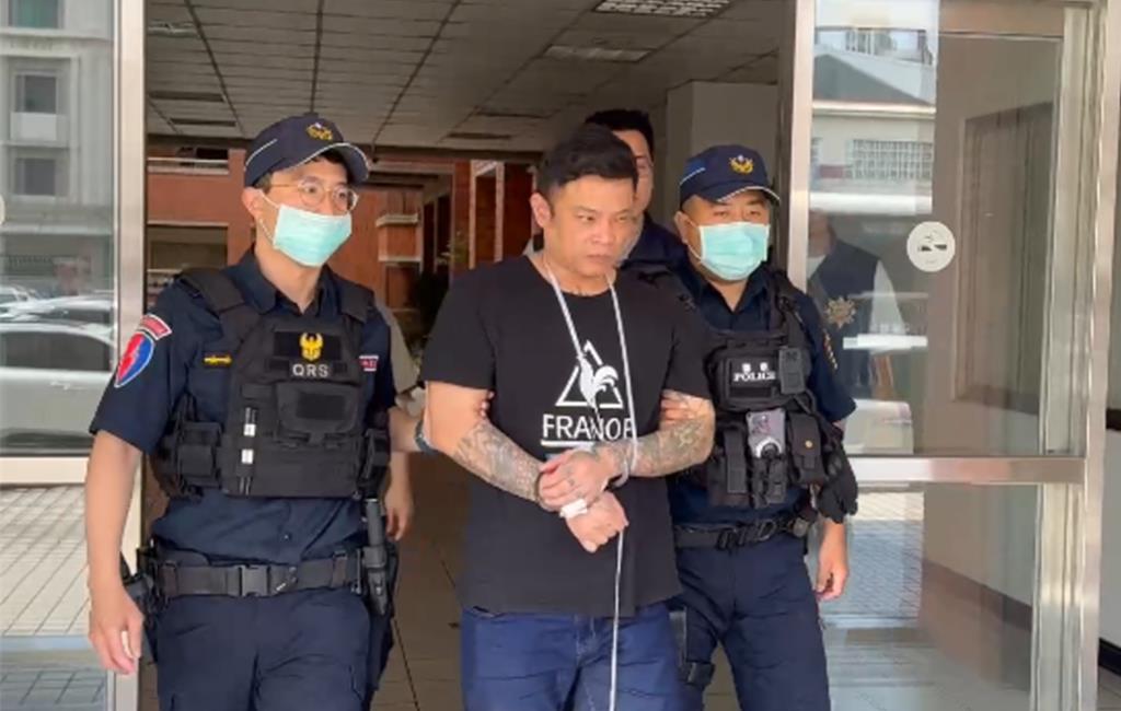 虐殺女友棄保逃亡!陳修將二審稱自首盼減刑 密錄器曝真相