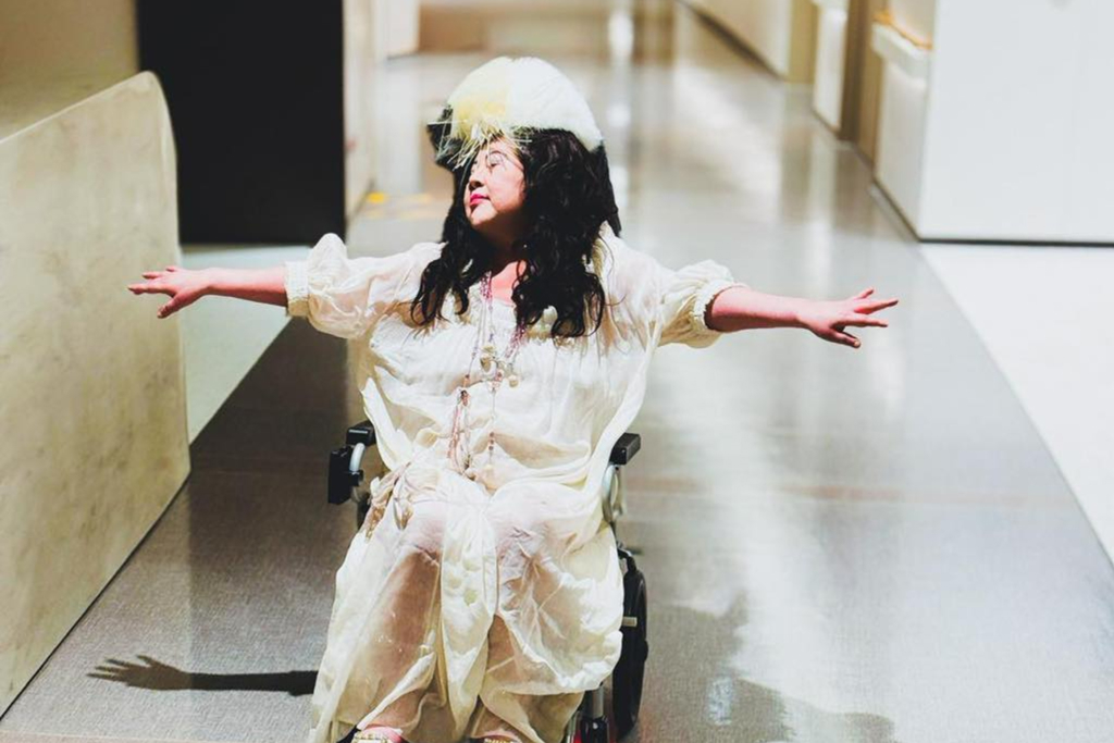 獨家》陳文茜「台大癌醫坐輪椅當飛鳥」近照曝光!網湧入打氣