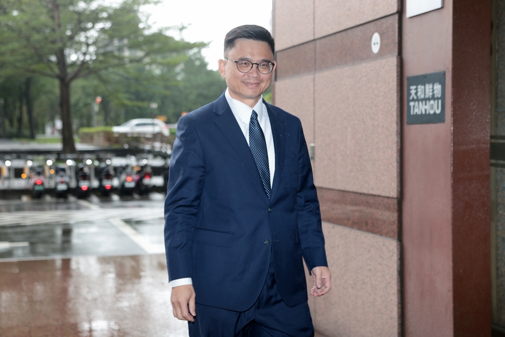 賴瑞隆會輸掉高雄市?羅旺哲點關鍵人物:沒全力相挺會危險