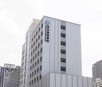 高雄博田醫院遭爆「院長手術廠商執刀」 本人回應了：家族鬥爭陷害