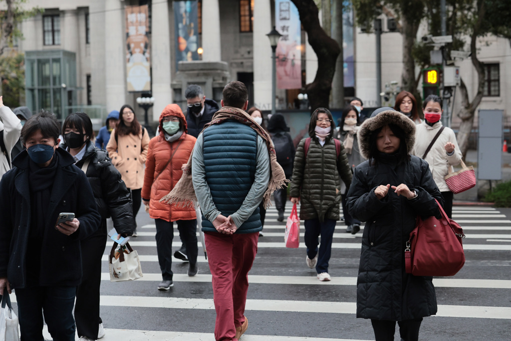 年工時世界第5高!勞動部揭「周休三日」難點